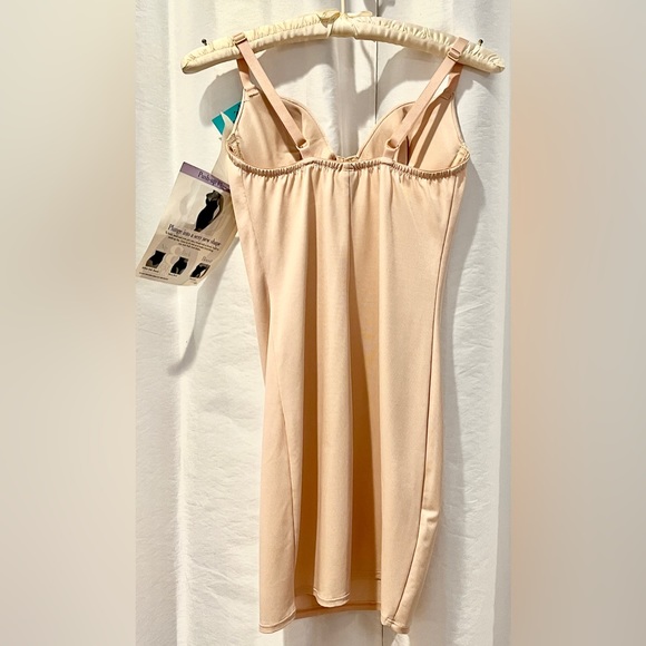 Nip Tuck Boost Body Shaping Full Slip - Picture 6 of 7